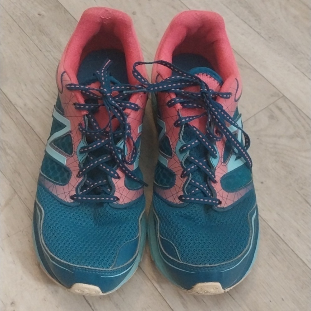 New Balance 695 v2 Running Training Shoes Sneakers Size 9 Activewear Walking